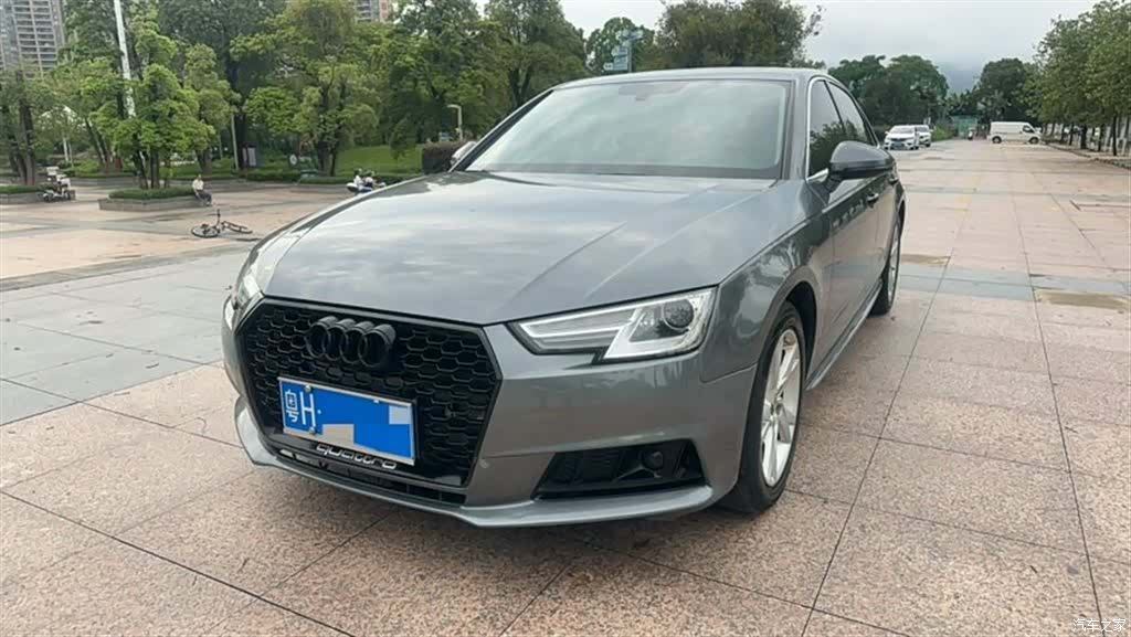 Audi A4L, 2017 1