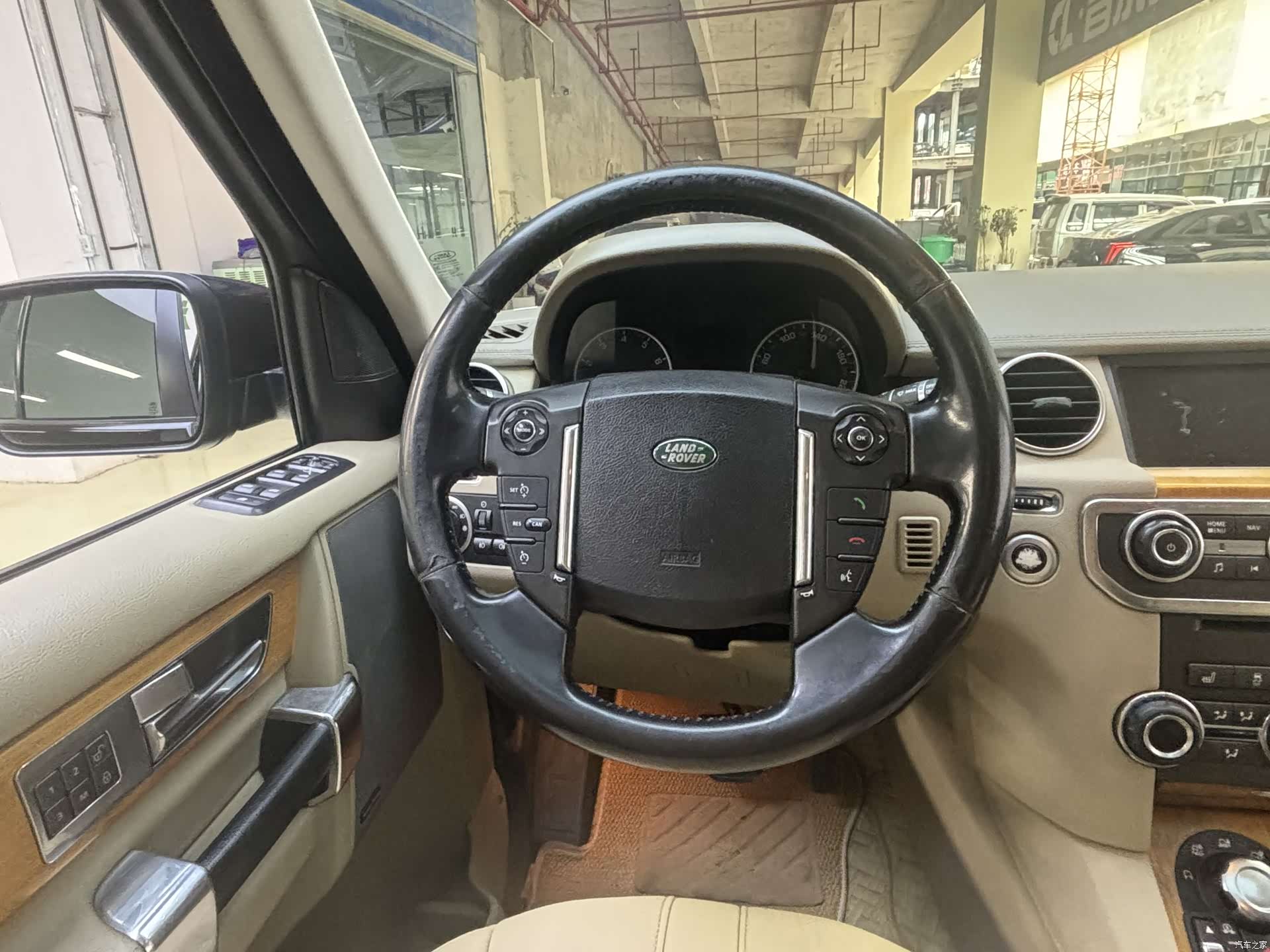 Land Rover Discovery, 2012 все фото