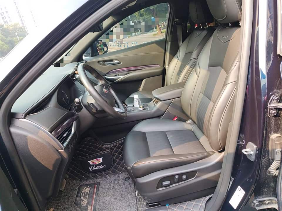 Cadillac XT4