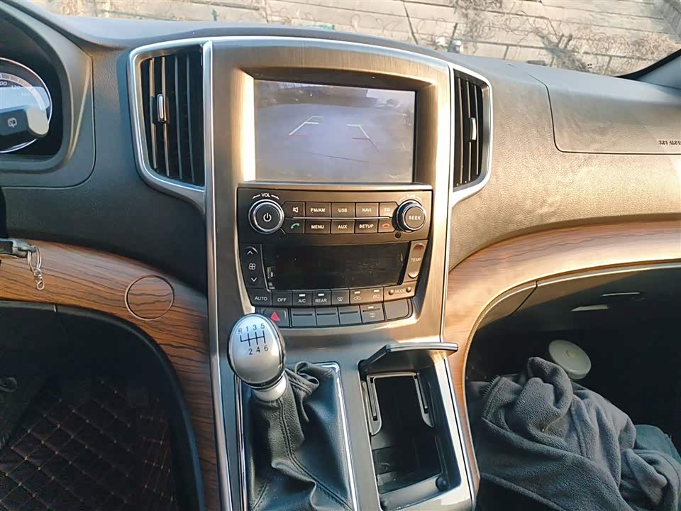 Forthing Popular CM7