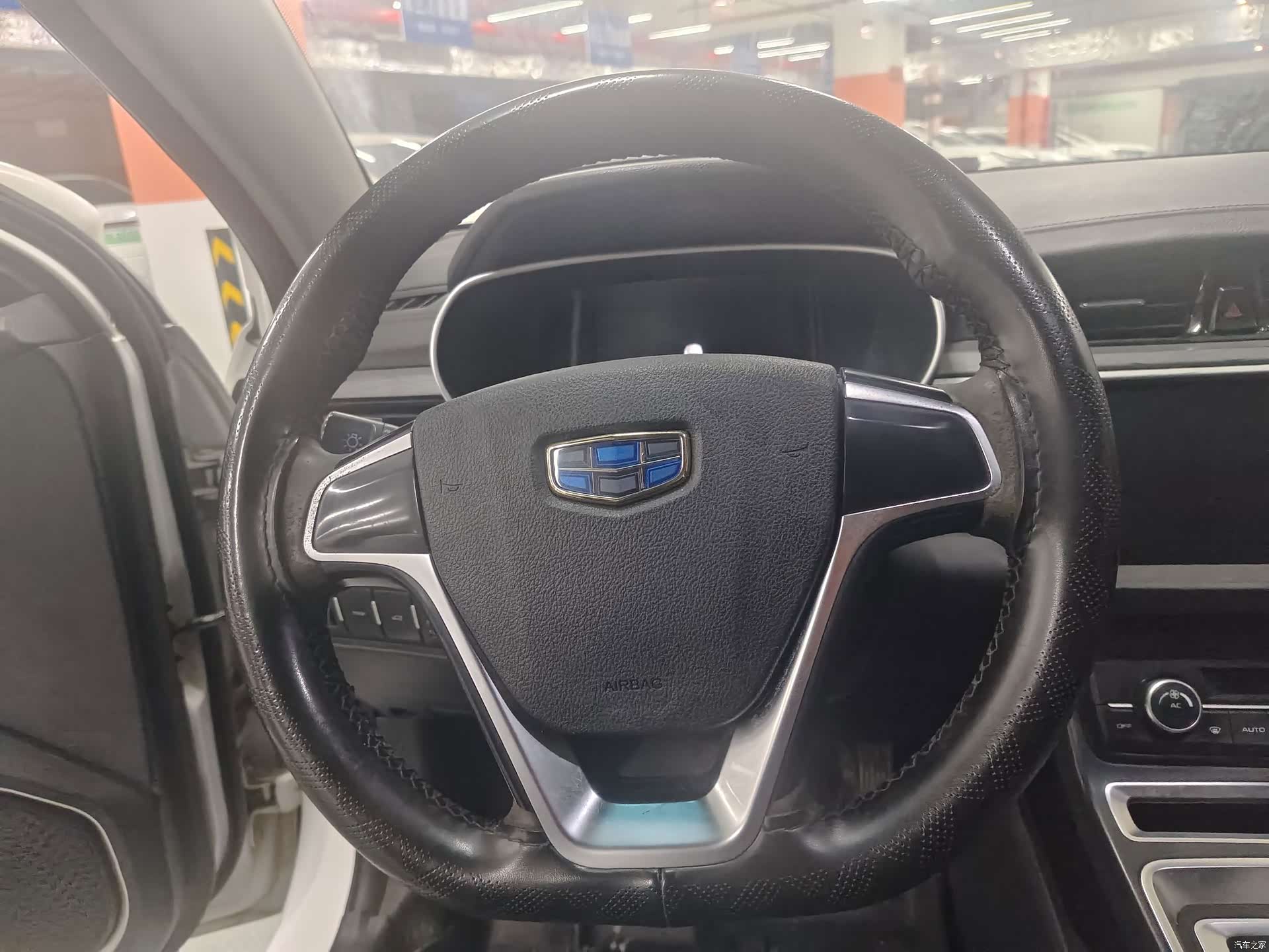 Geely Emgrand, 2019 7