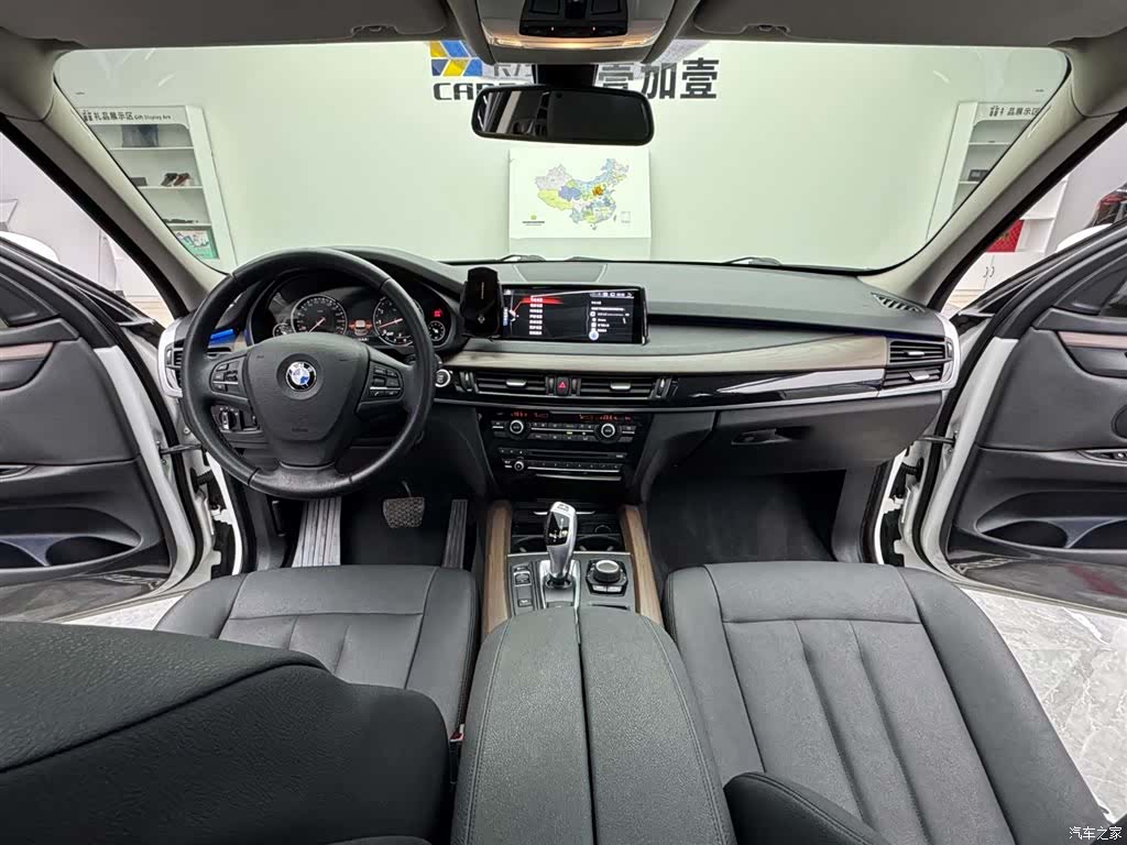 BMW X5, 2019 9