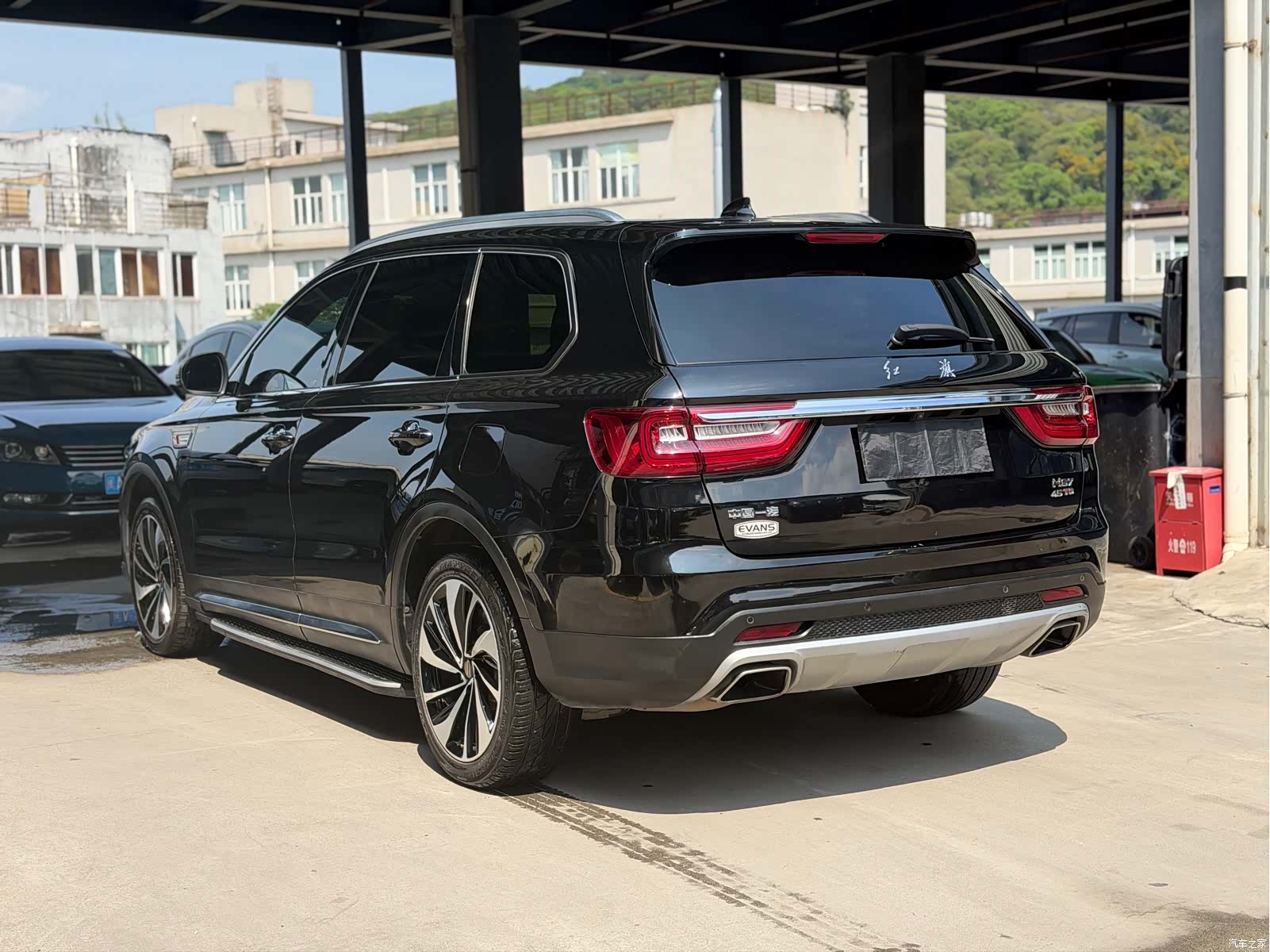 Hongqi HS7, 2021 4