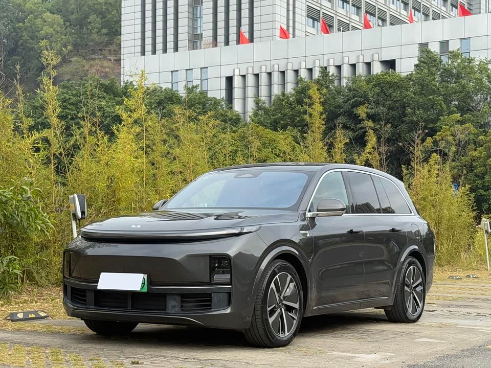Li Auto Ideal L8