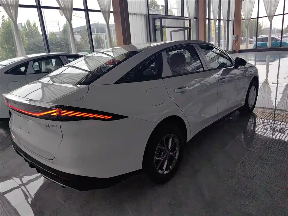 Geely Galaxy Galaxy L6