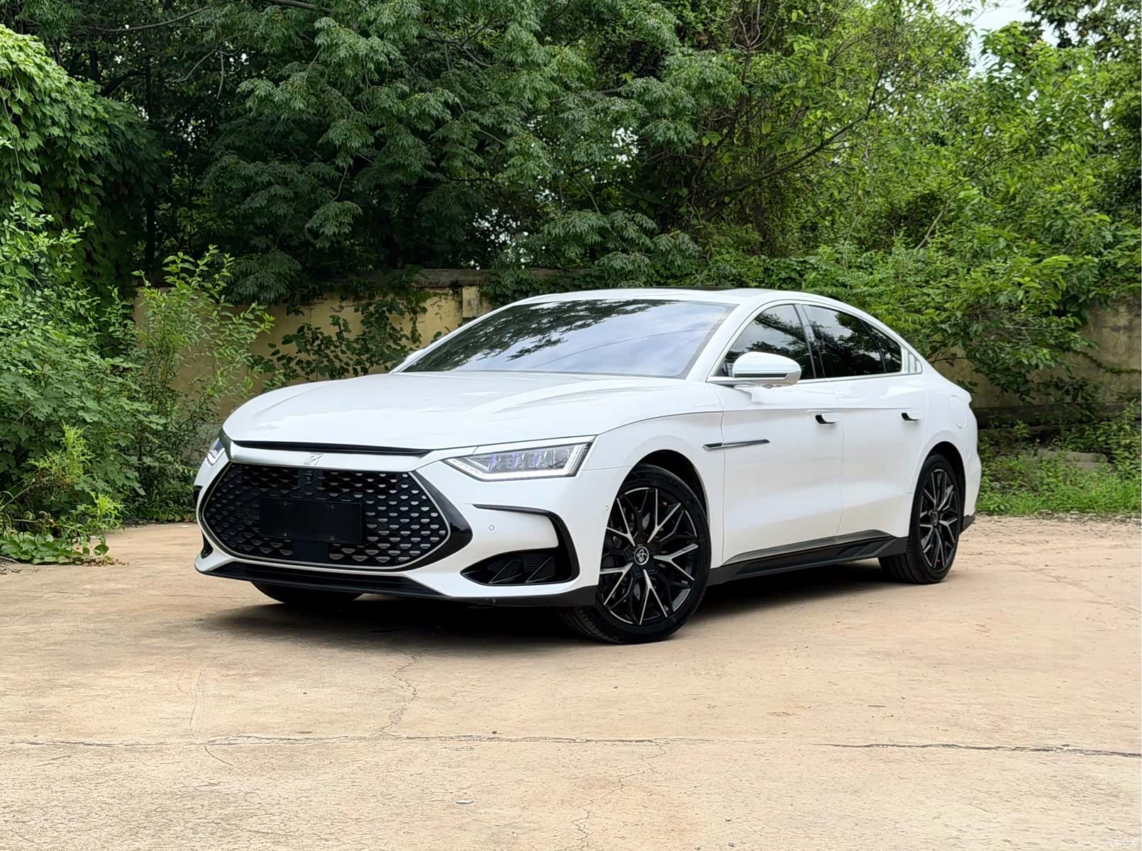 BYD Han, 2022 1