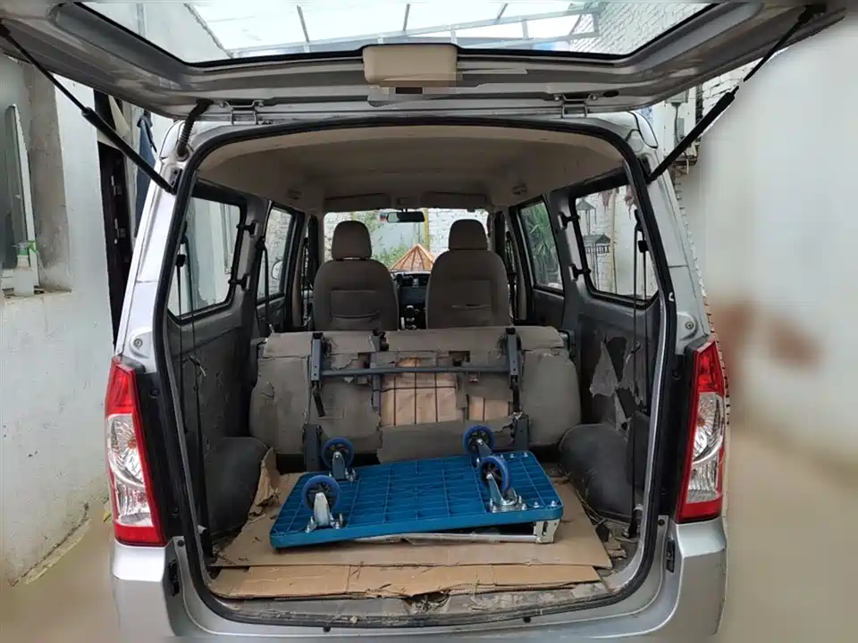 Wuling Wuling Rongguang S