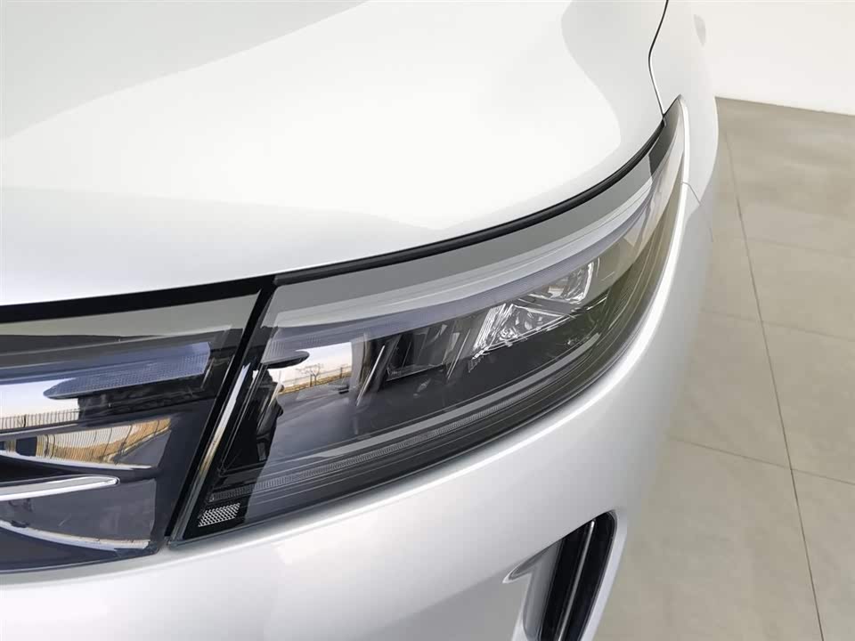 AITO Ask the world M7