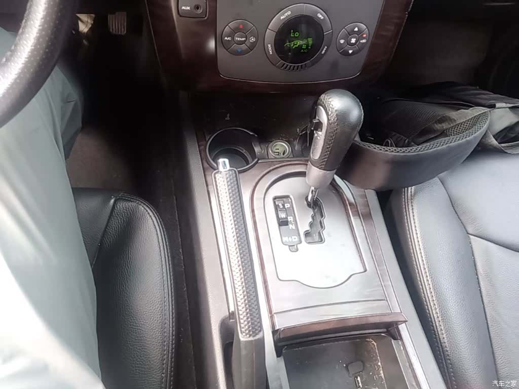 Roewe W5, 2014 10