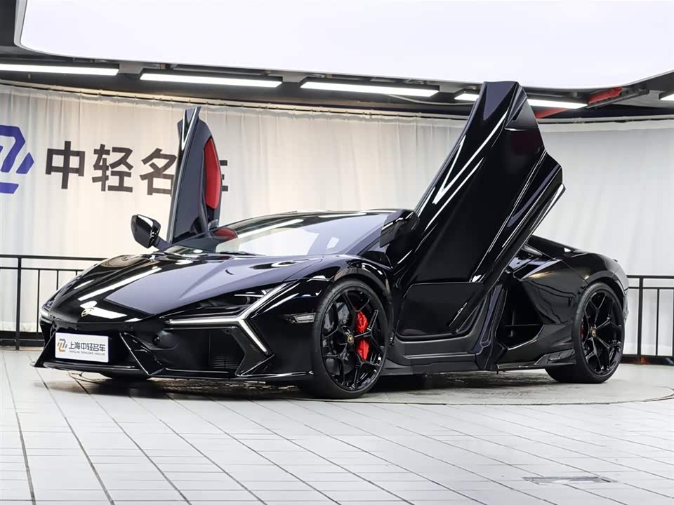 Lamborghini Revuelto Lamborghini Revuelto