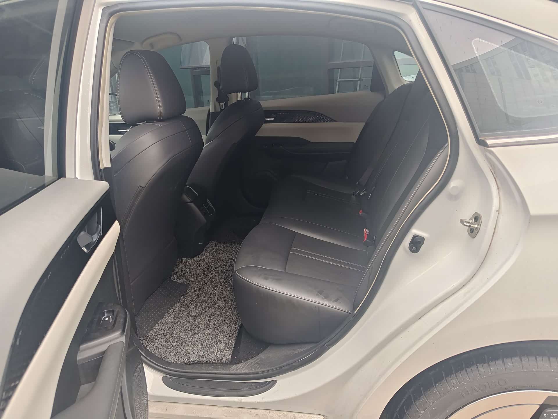 DongFeng E70, 2022 все фото