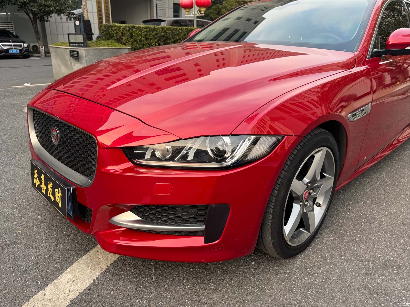 Jaguar XE, 2016 6