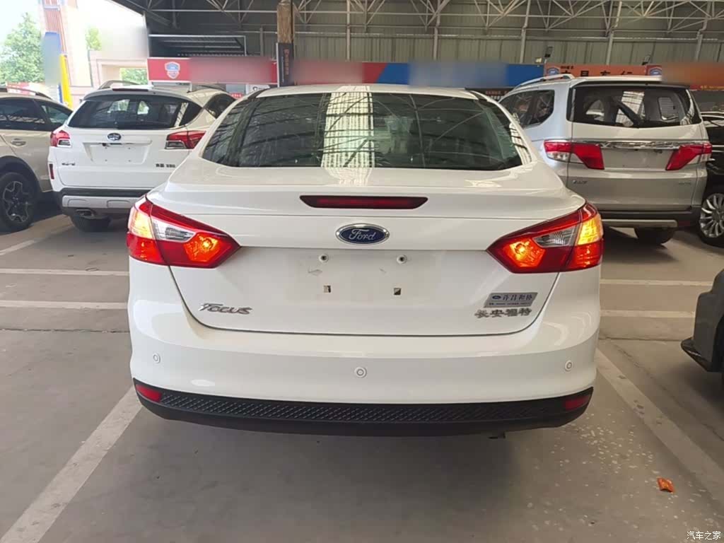 Ford Focus, 2015 4