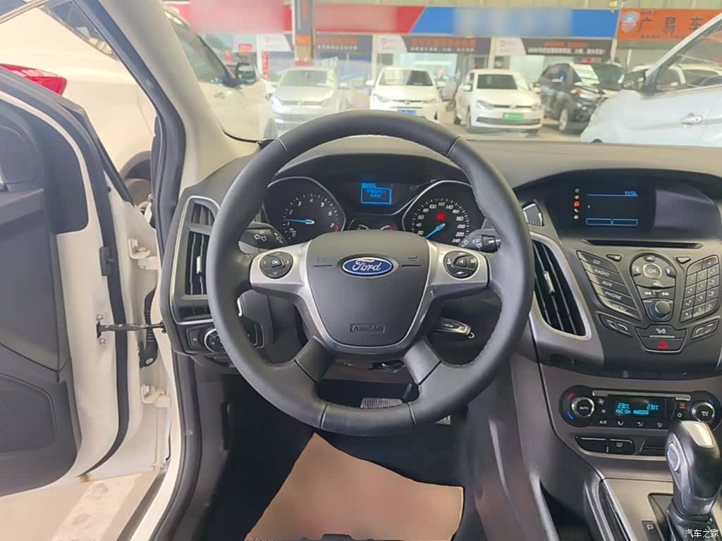 Ford Focus, 2015 7