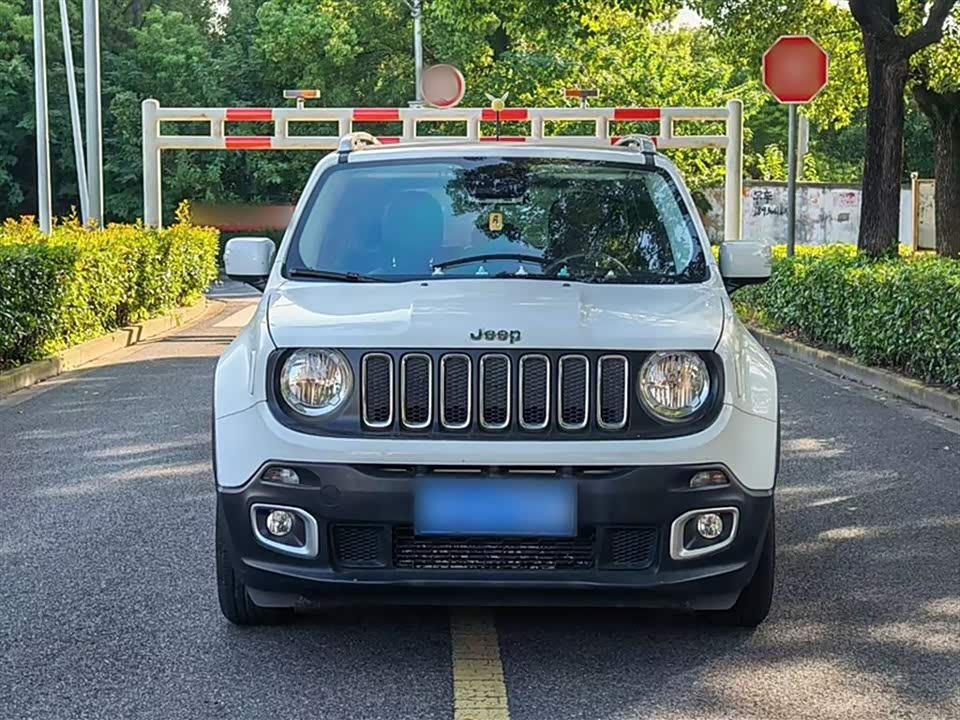 Jeep Freeman