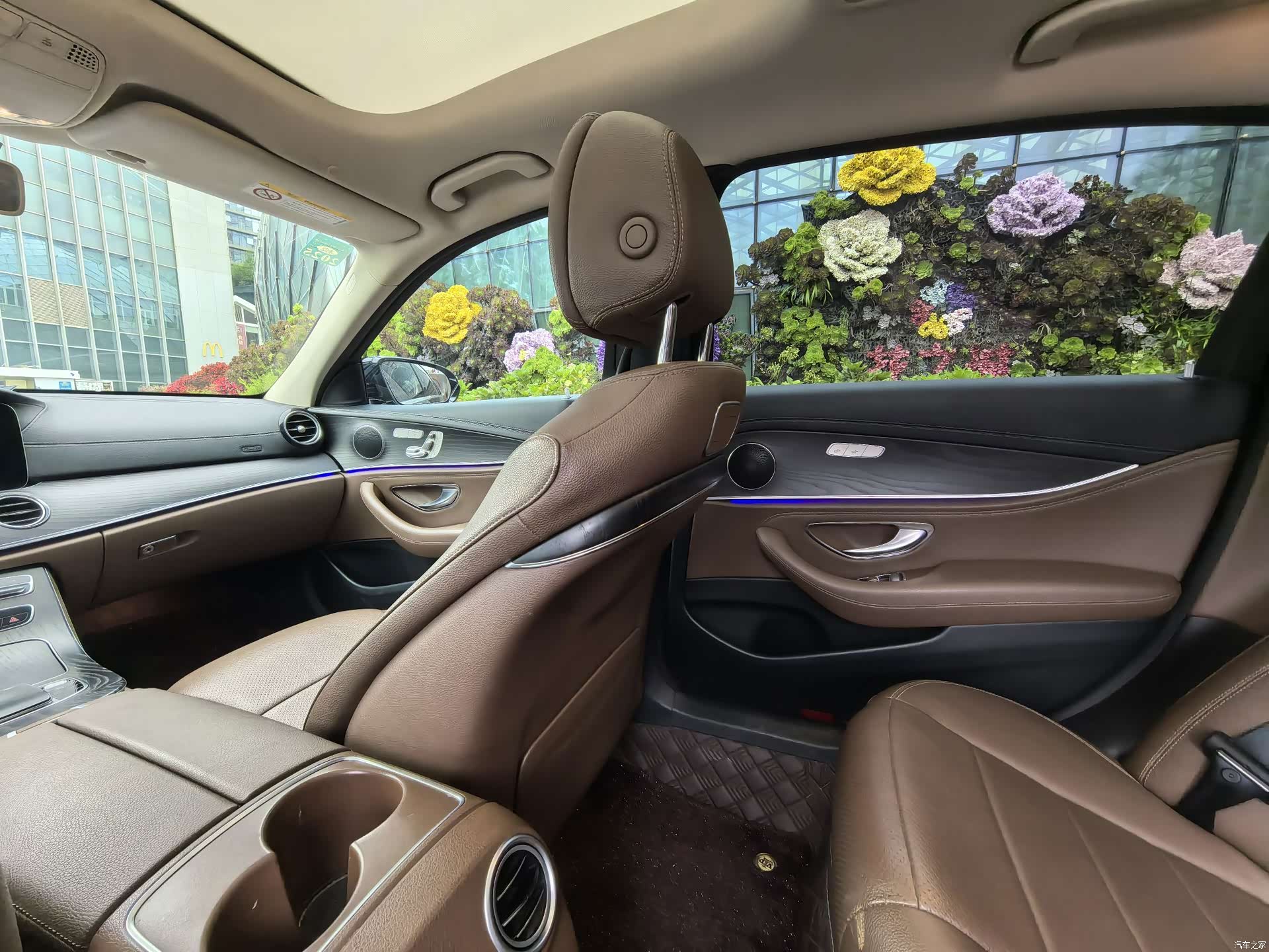 Mercedes-Benz E-Class, 2019 11