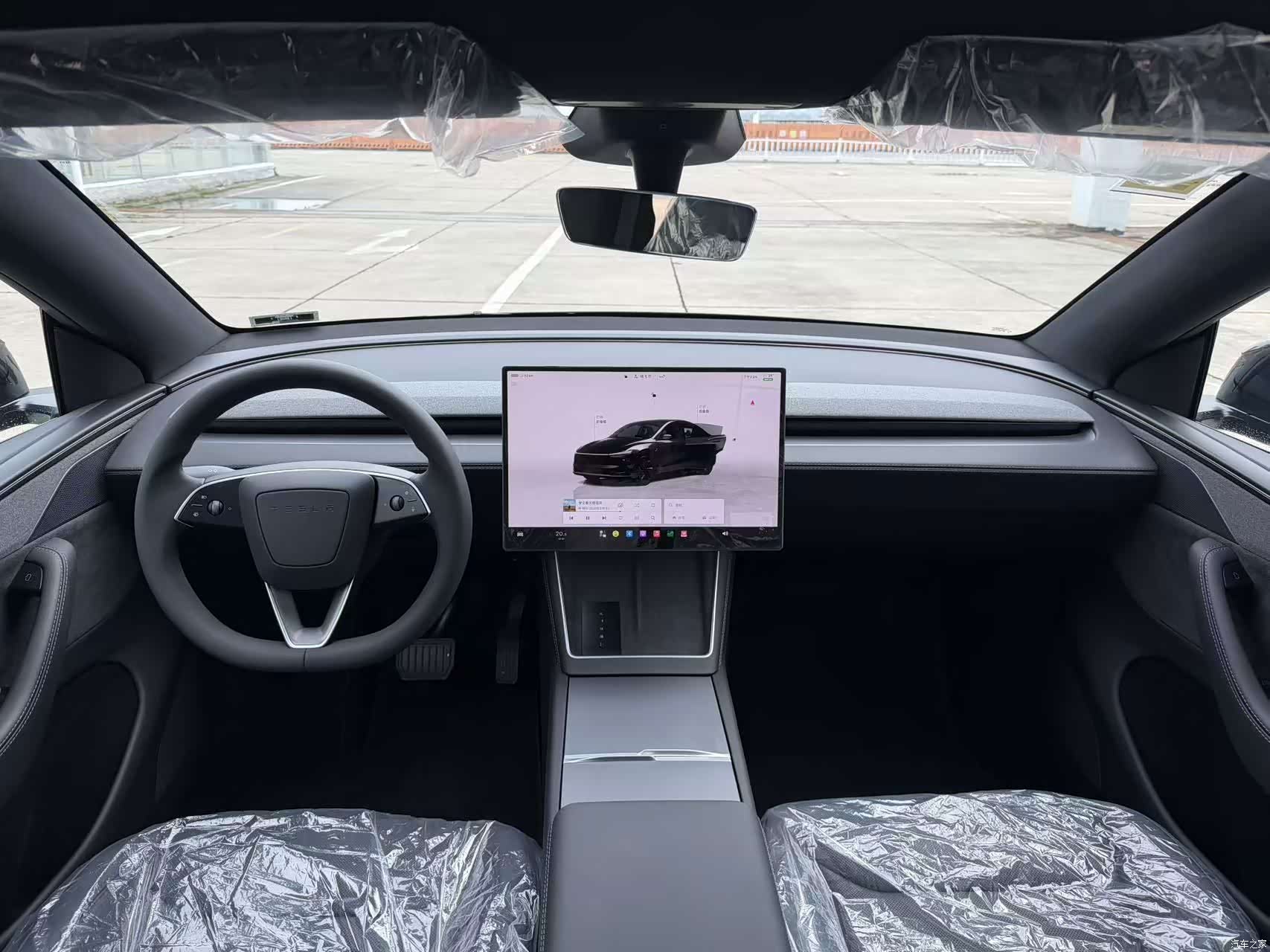 Tesla Model Y, 2026 все фото
