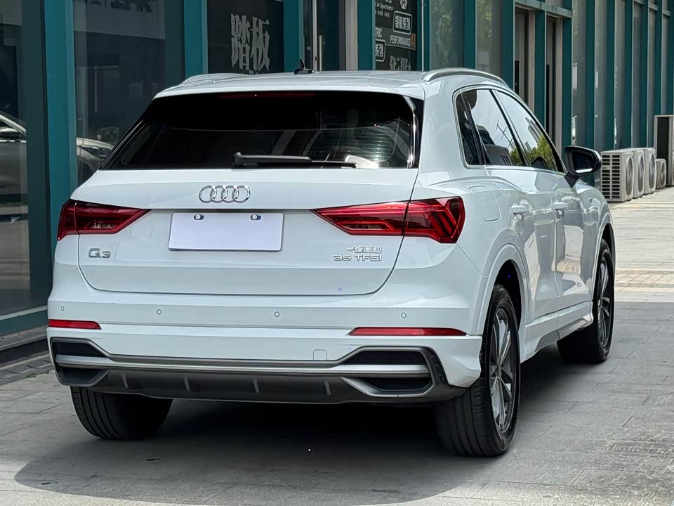 Audi Q3 Audi Q3