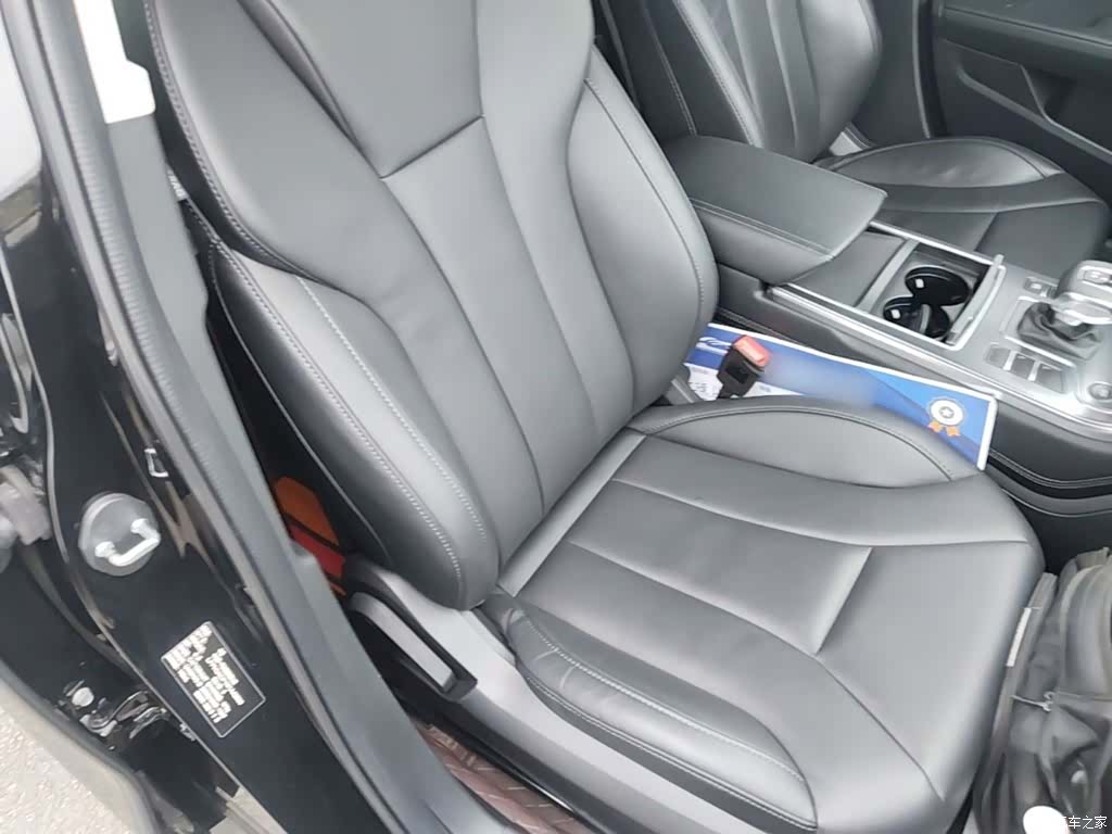 Hongqi H5, 2022 25