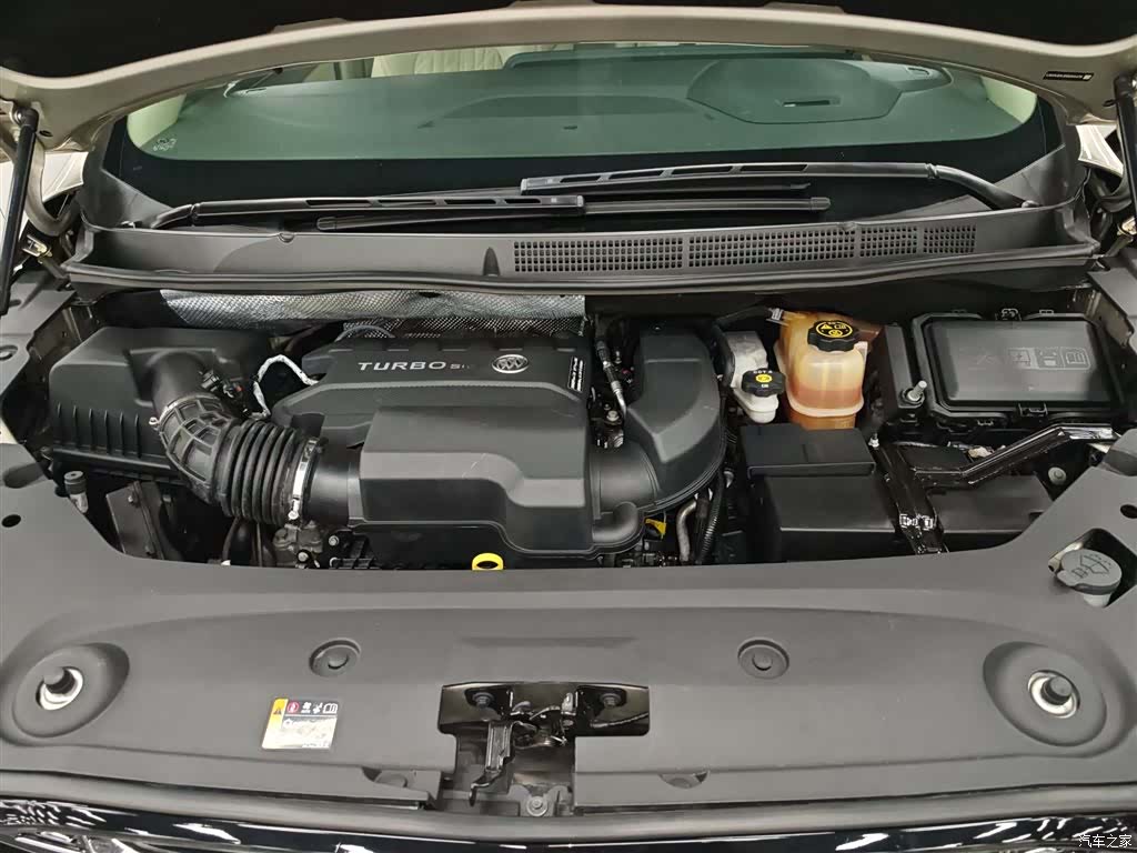 Buick GL8, 2022 20