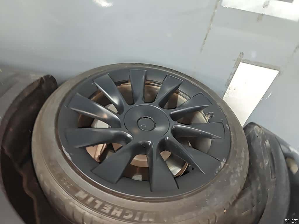 Tesla Model Y, 2021 23