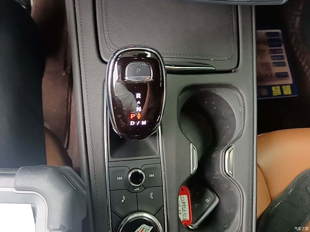 Cadillac XT4, 2022 14