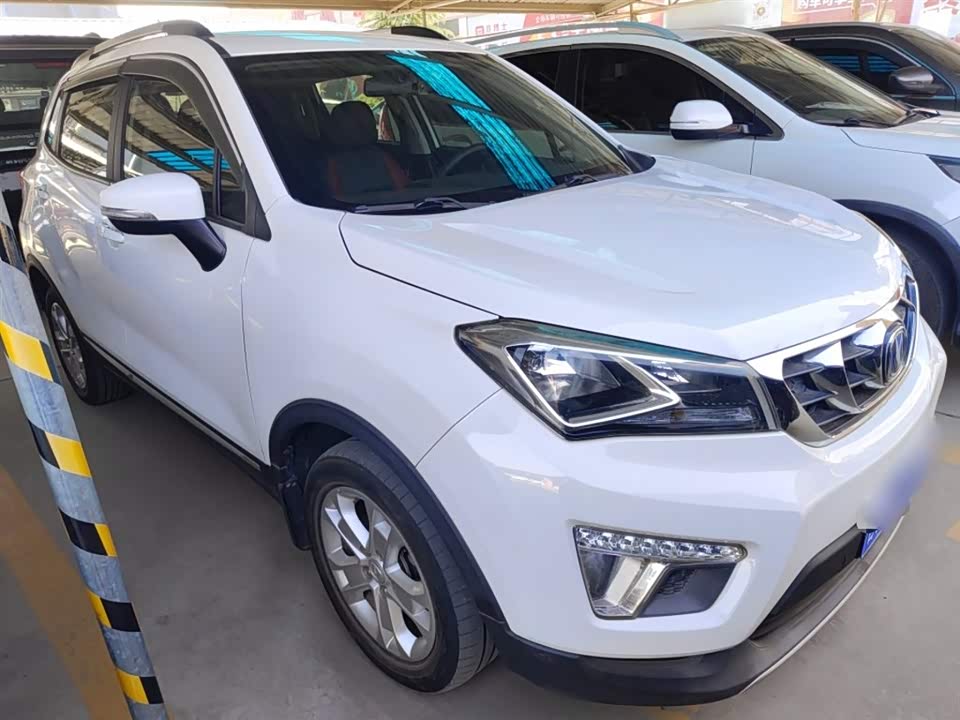 Changan CS15