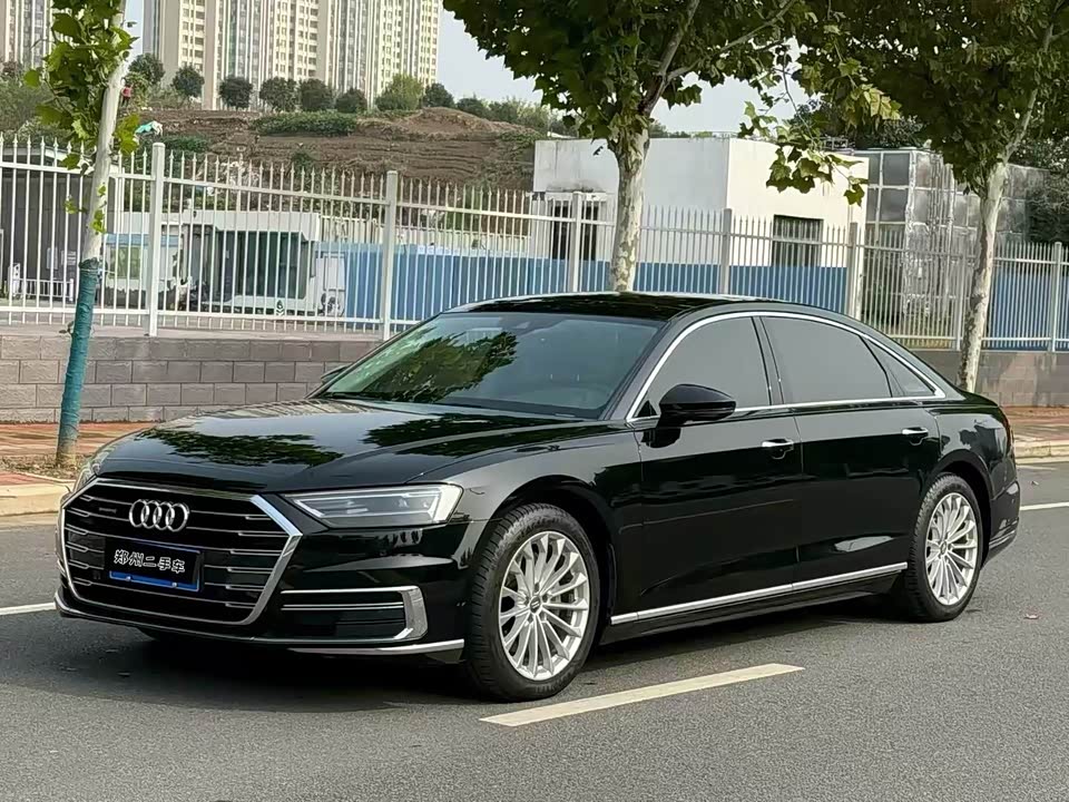 Audi A8