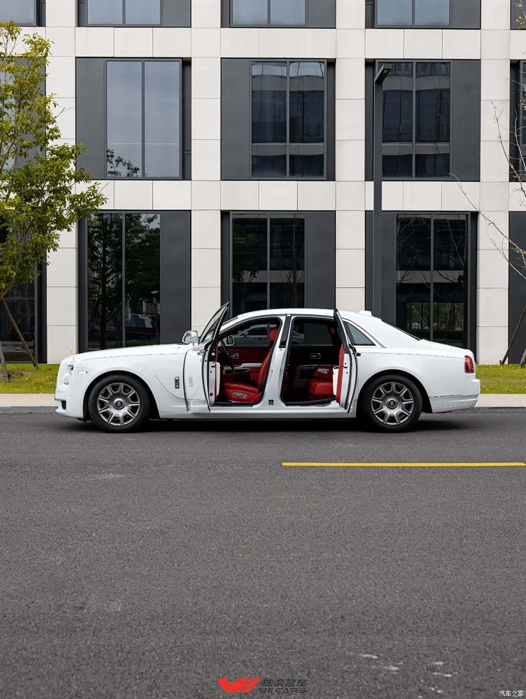 Rolls-Royce Ghost, 2019 8
