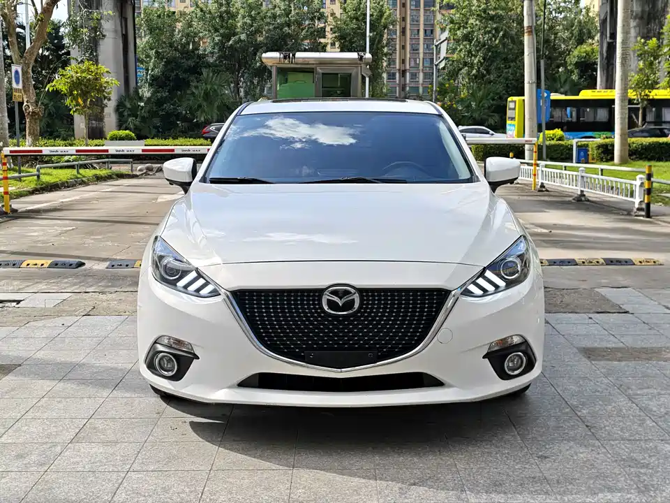 Mazda 3 Angkesaila