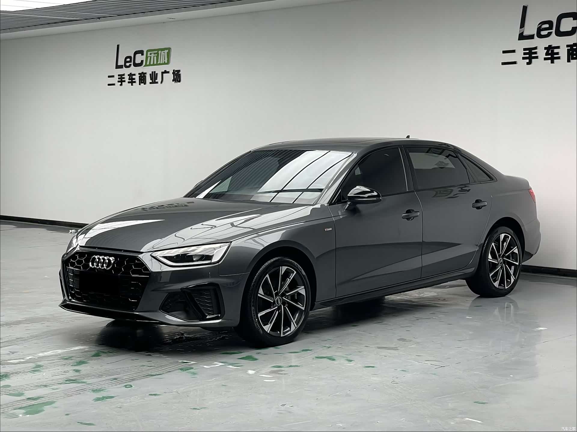 Audi A4L, 2023 1