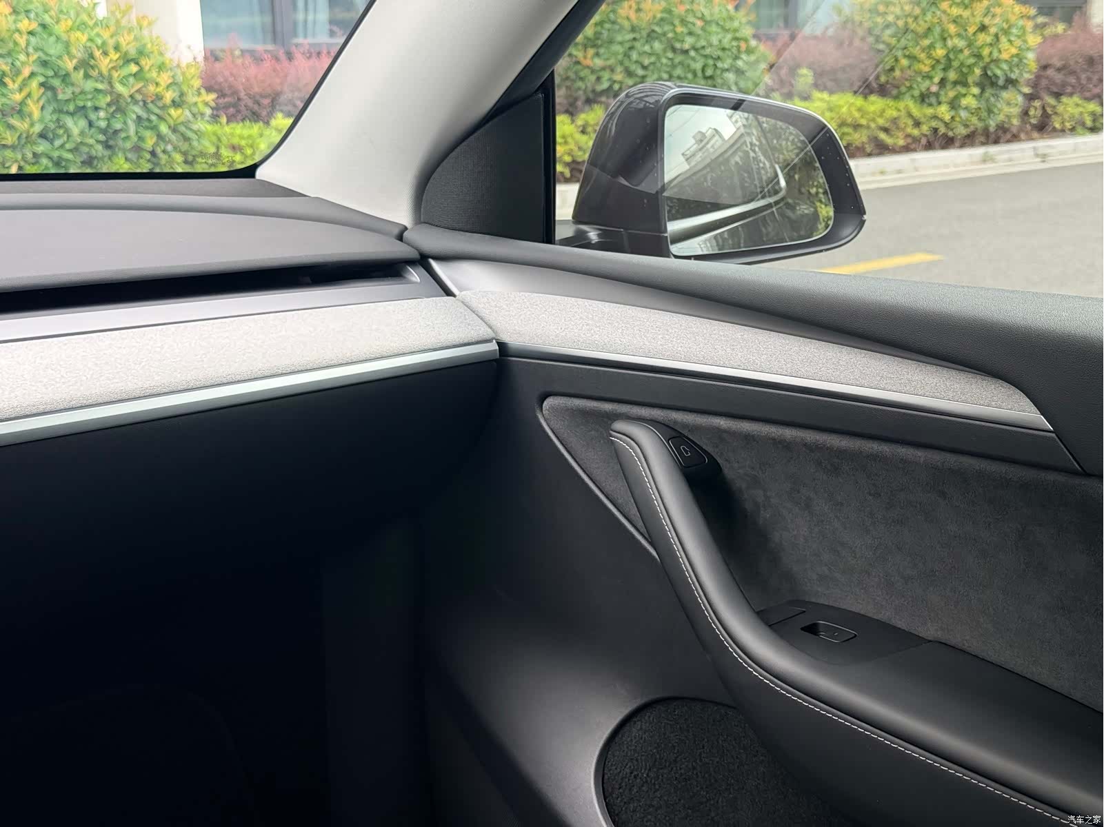 Tesla Model Y, 2024 22