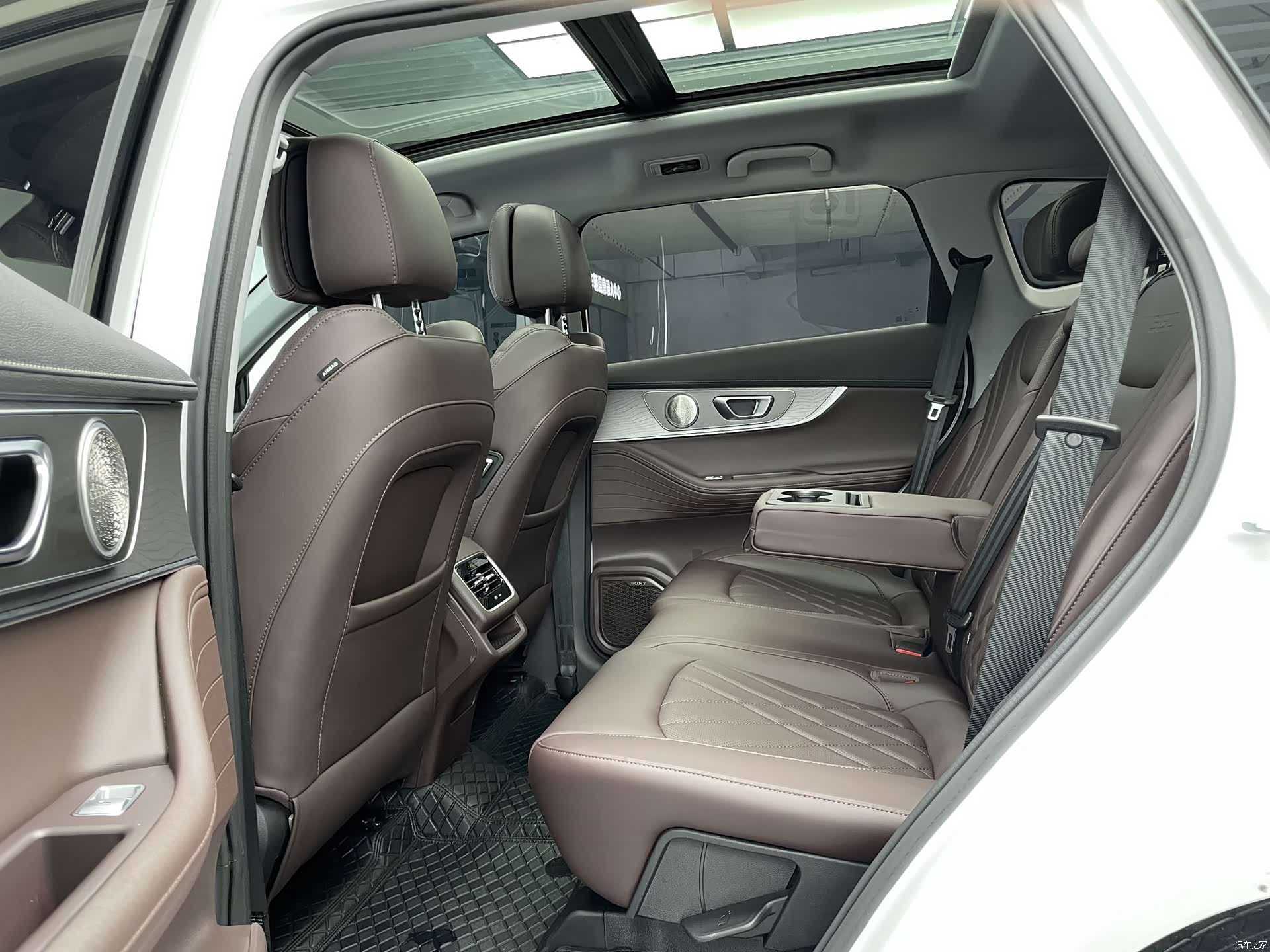 Chery Tiggo 8, 2024 10