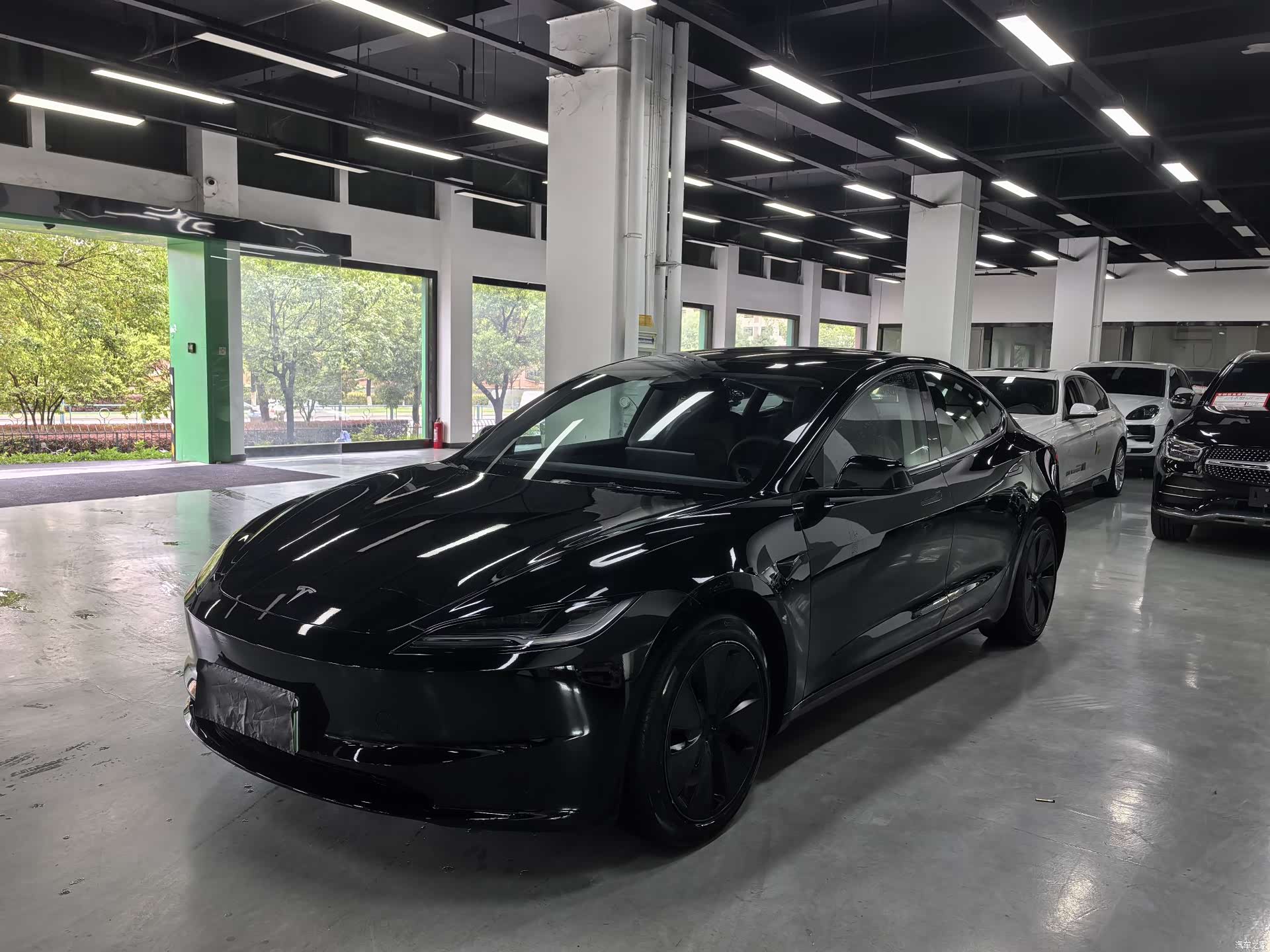 Tesla Model 3, 2024 1