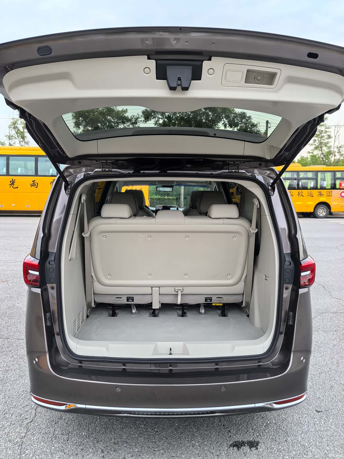Buick GL8, 2020 13