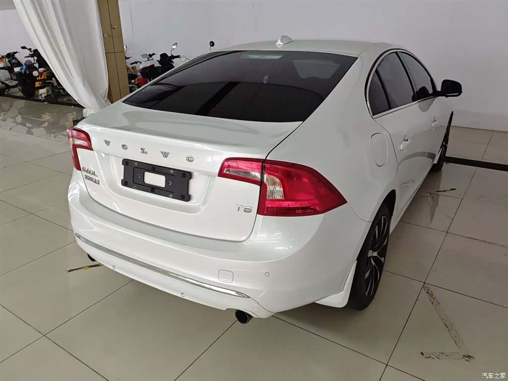 Volvo S60, 2020 7