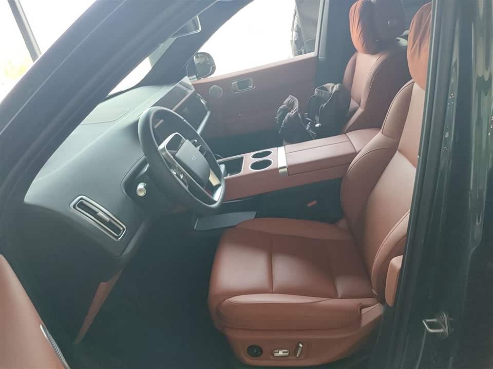 Li Auto Ideal L6