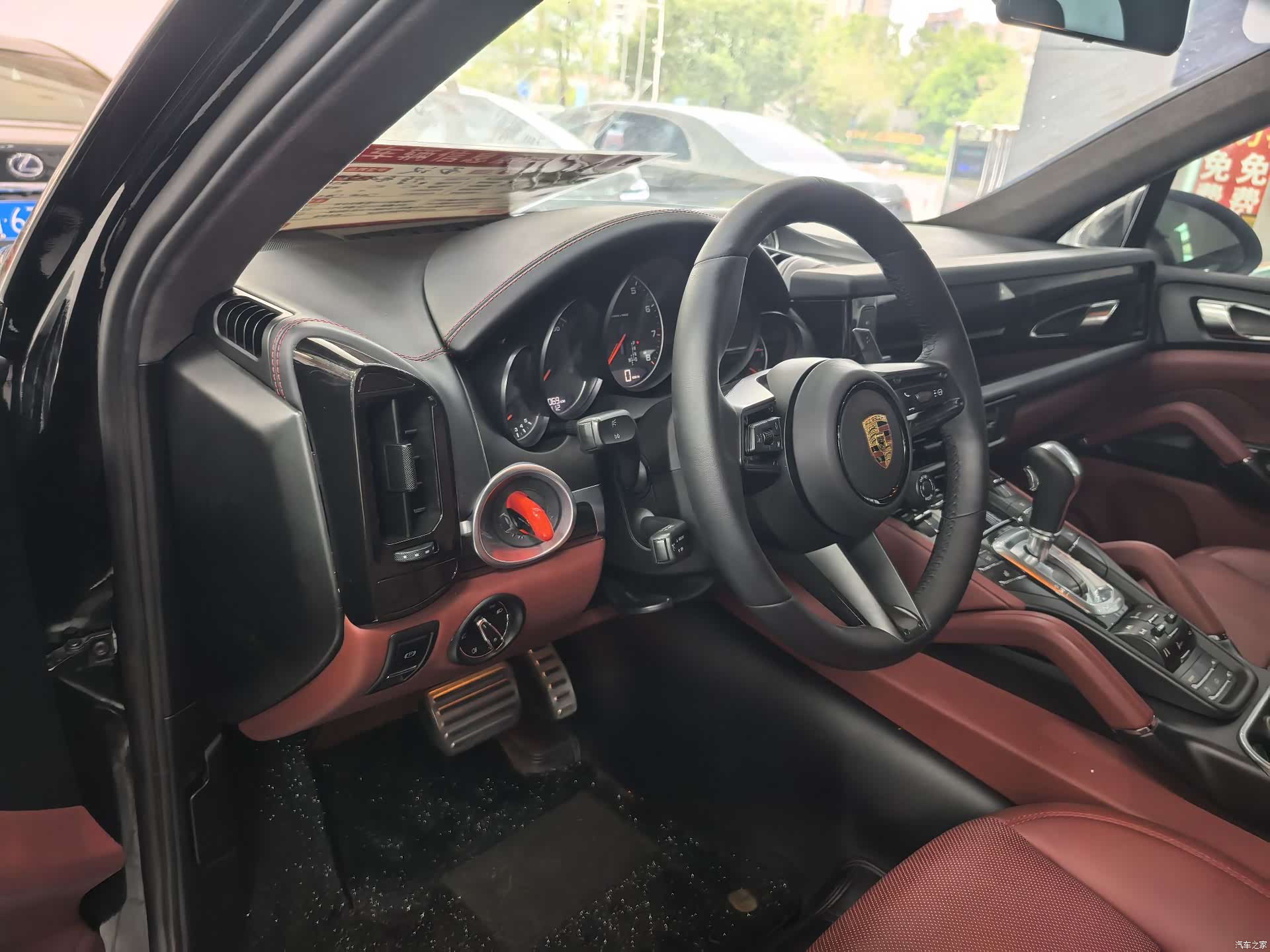 Porsche Cayenne, 2011 все фото