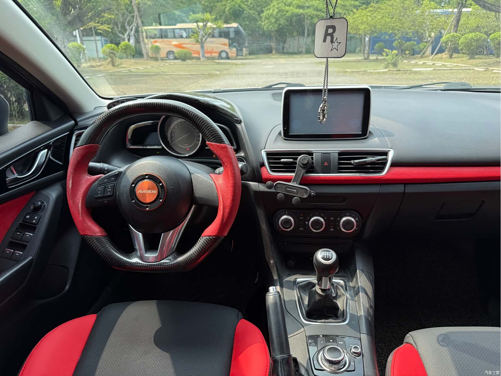 Mazda Mazda3, 2016 15