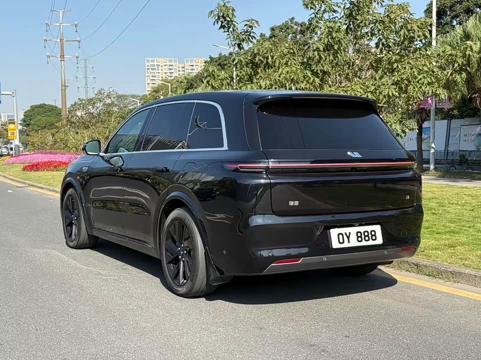 Li Auto Ideal L8