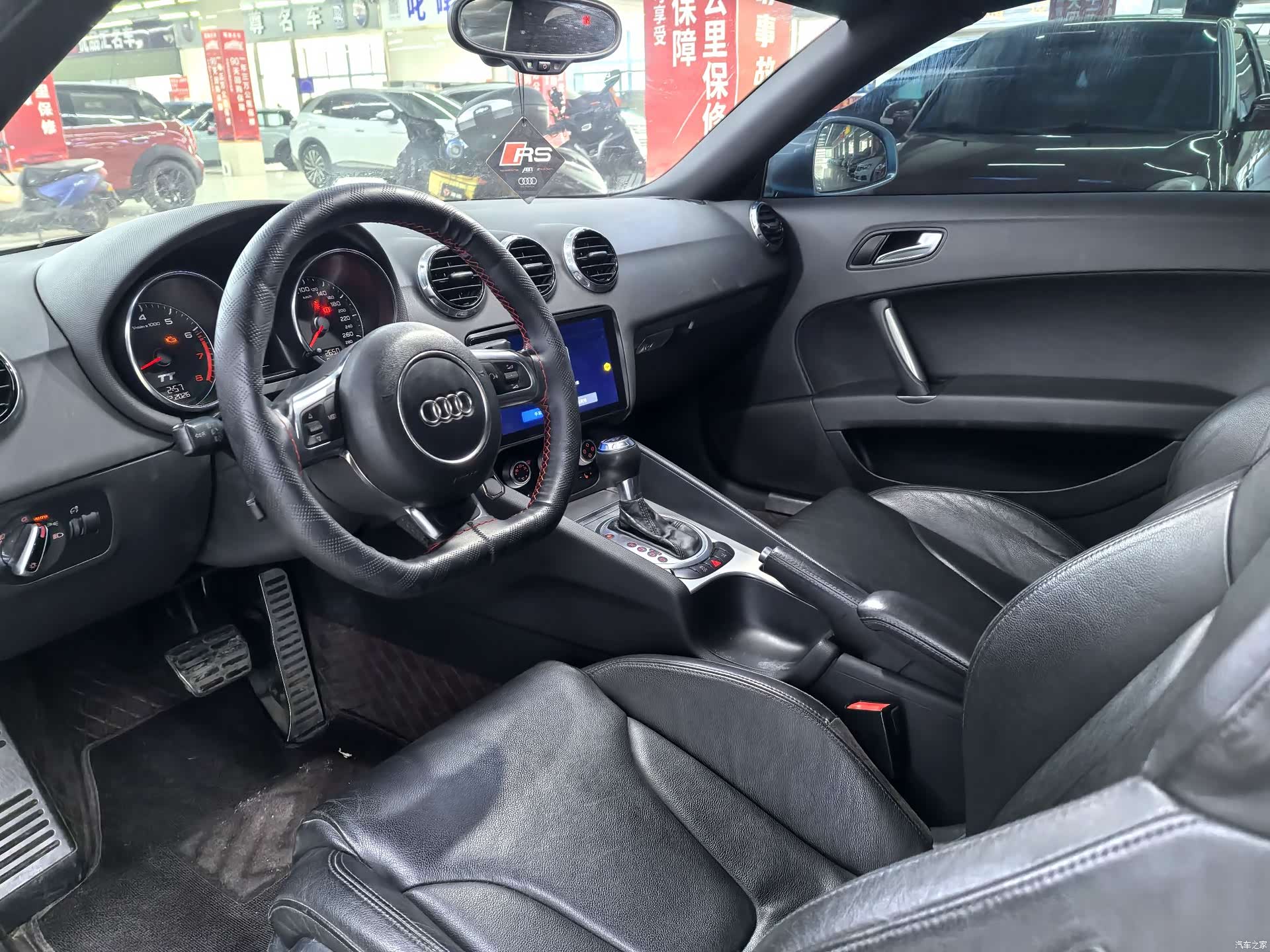 Audi TT, 2013 13