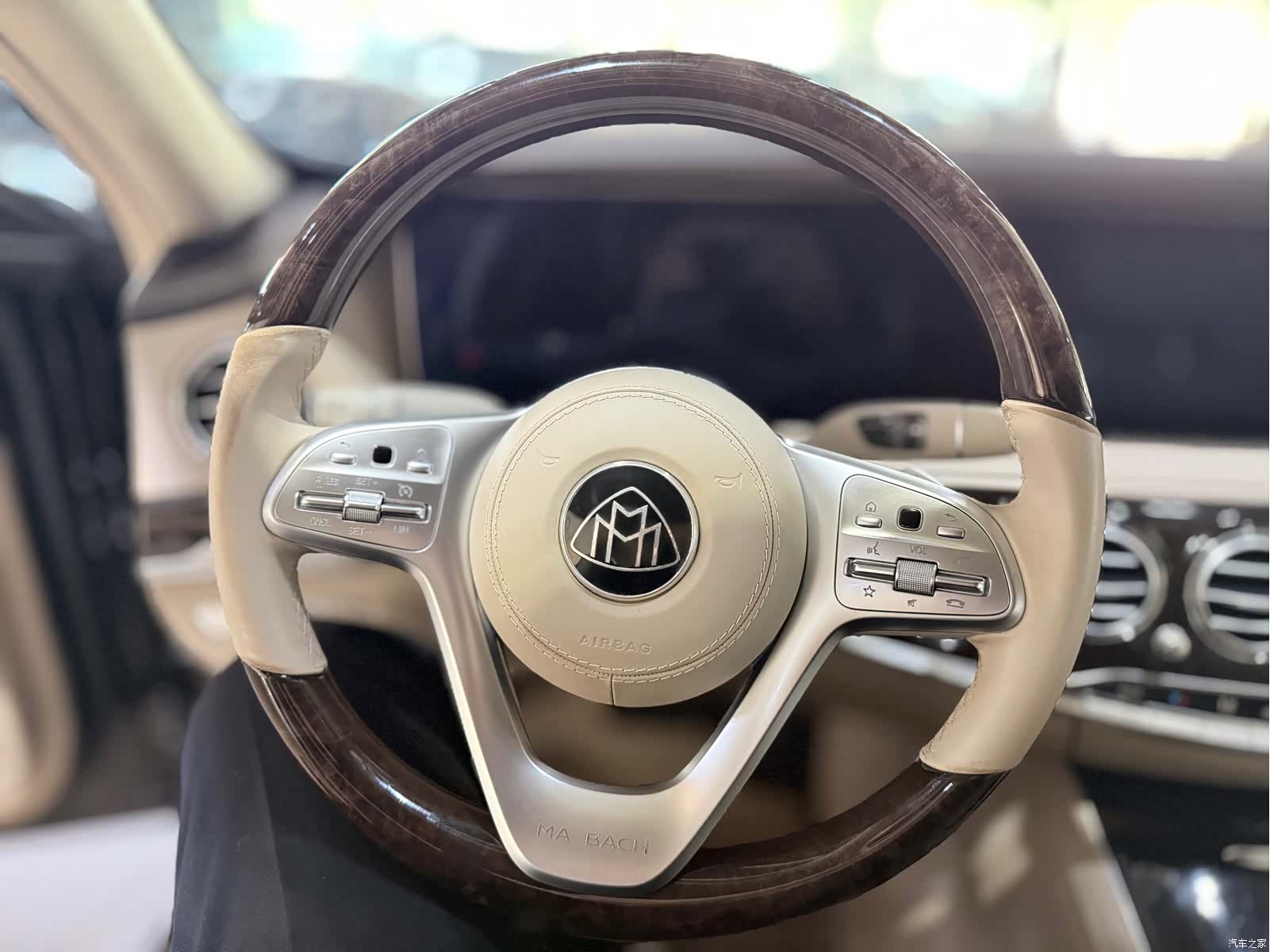 Maybach S-Class, 2020 6