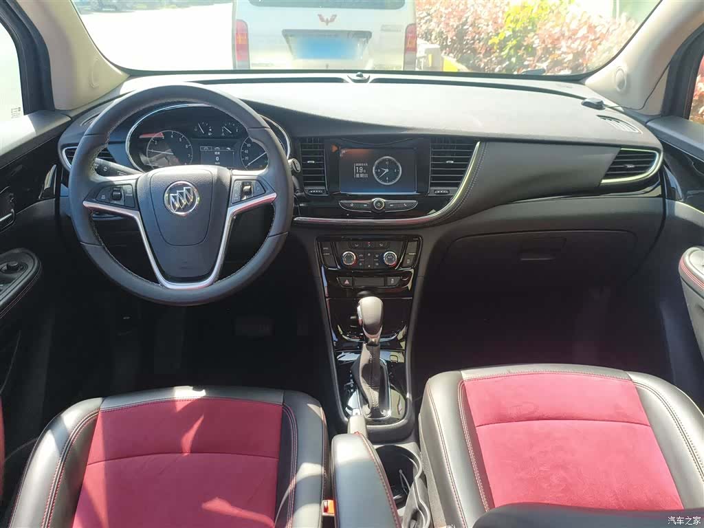 Buick Encore, 2018 3