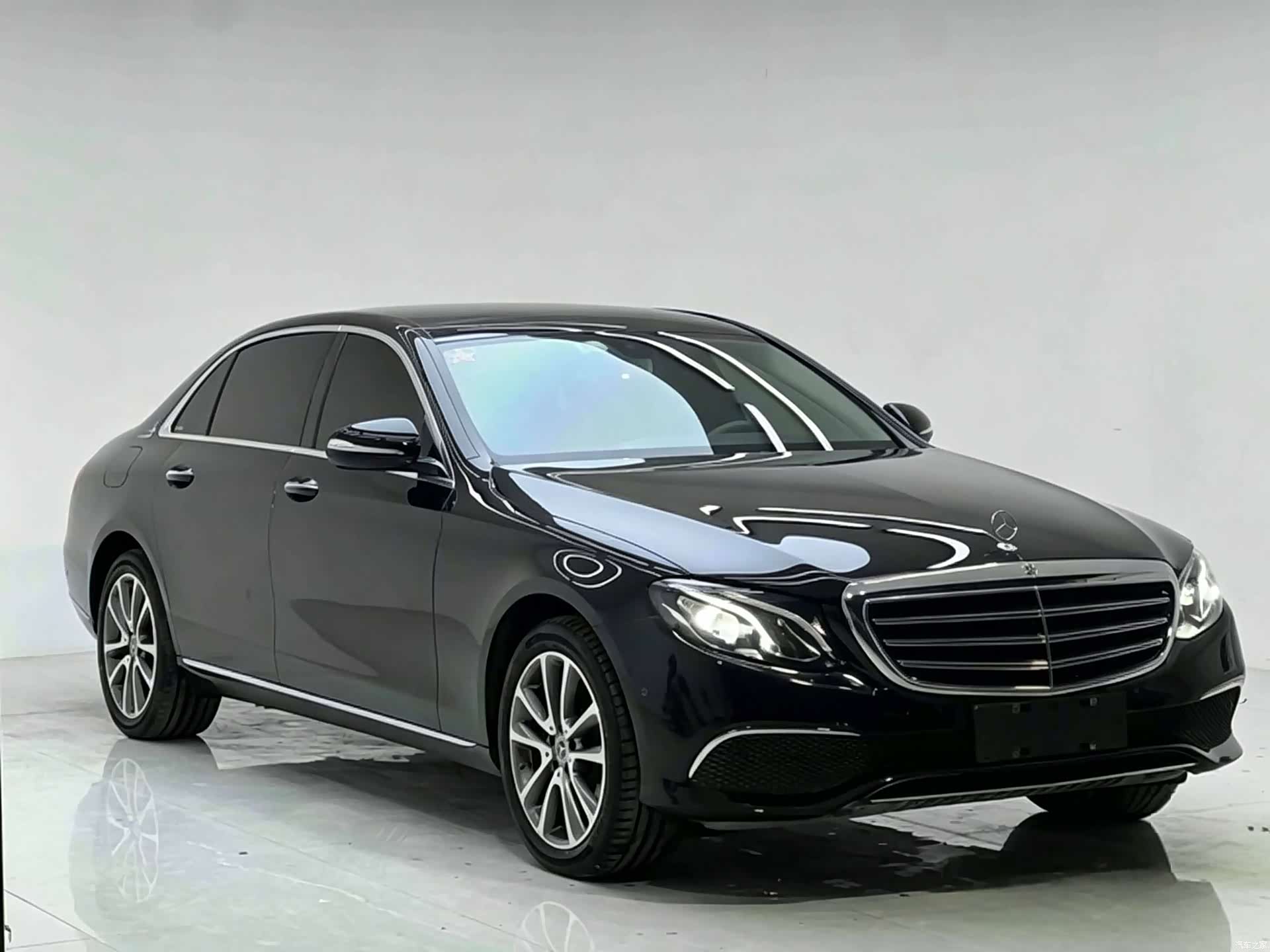 Mercedes-Benz E-Class, 2020 3