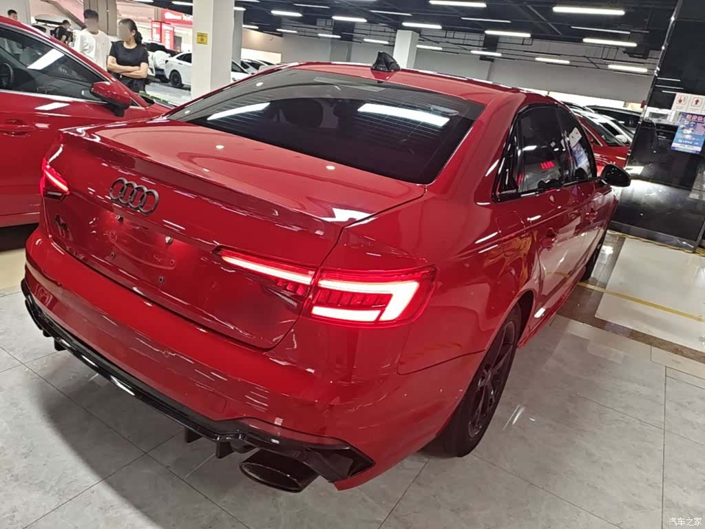 Audi A4L, 2017 7