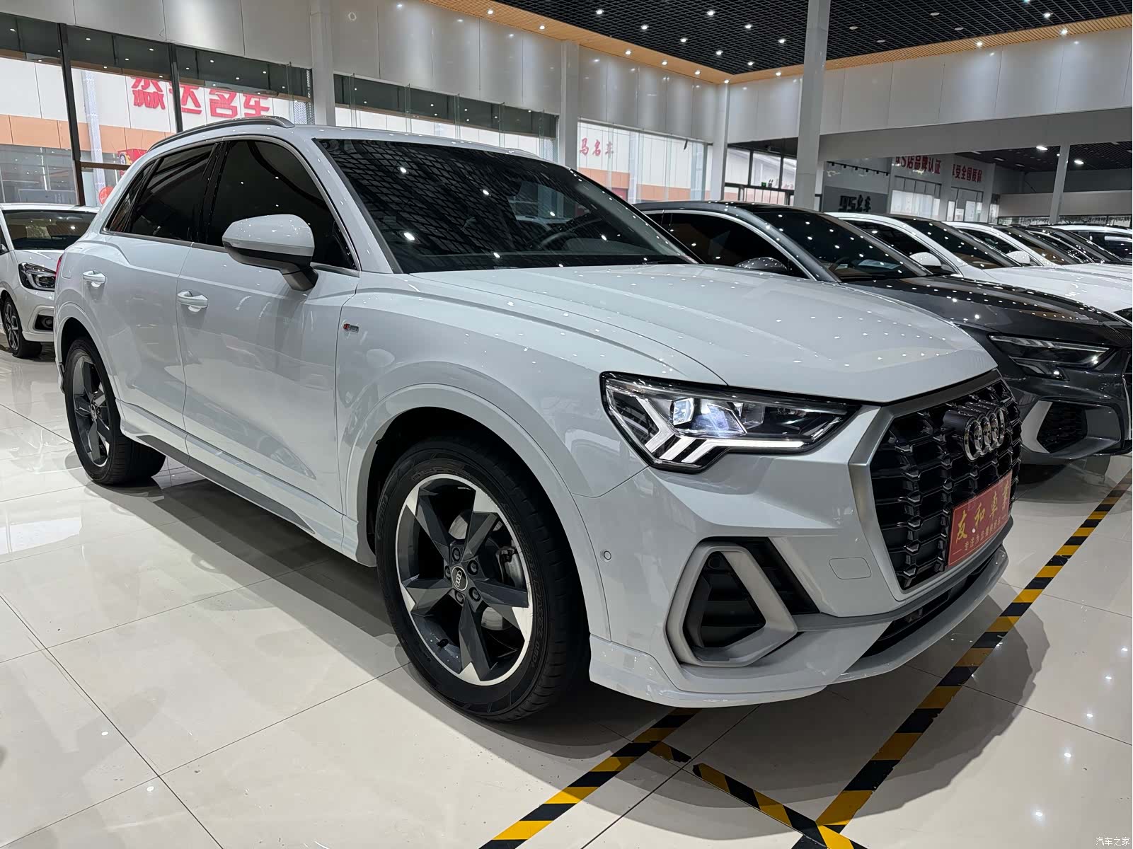 Audi Q3, 2023 3