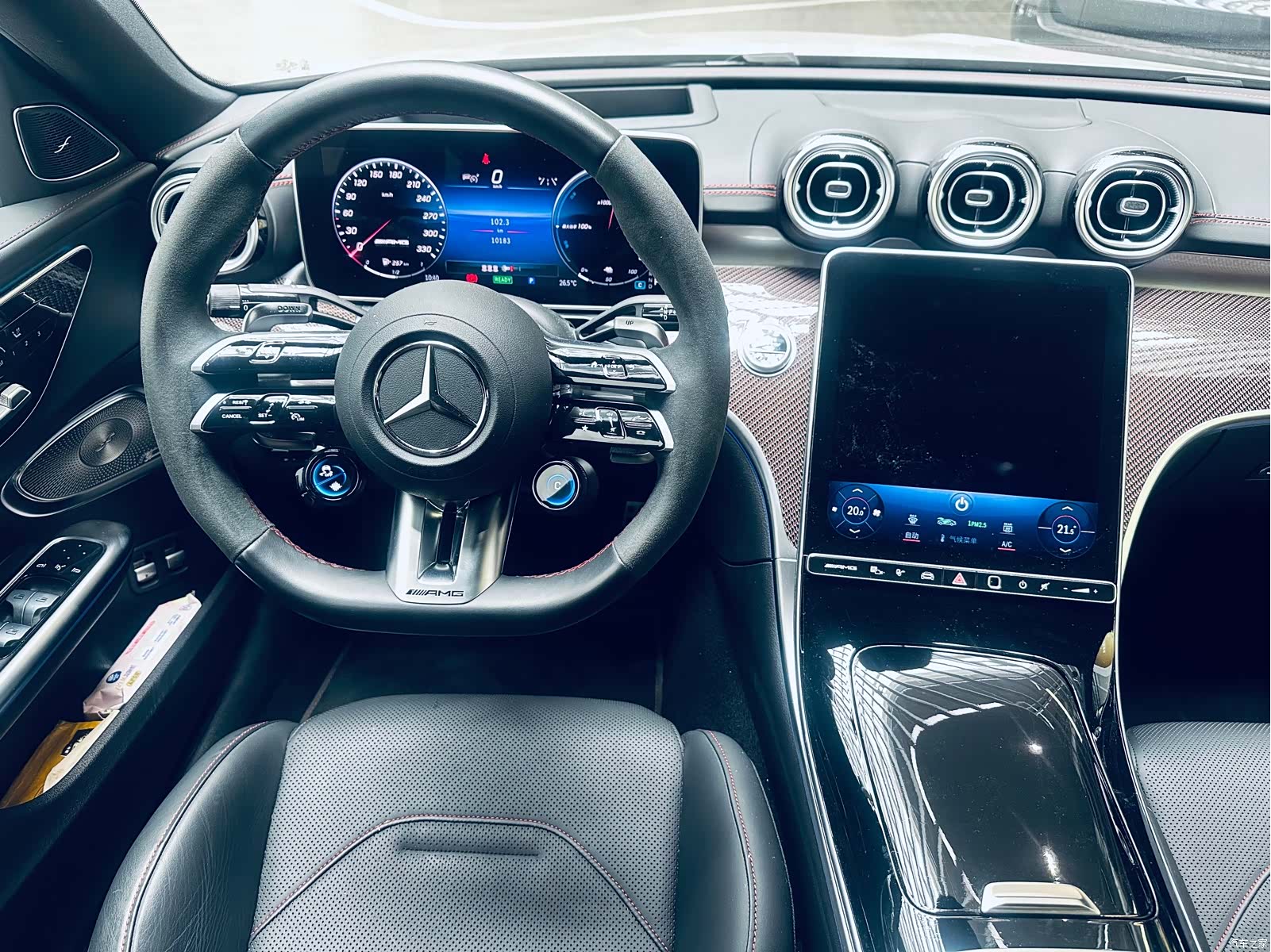 Mercedes-Benz C-Class, 2025 14