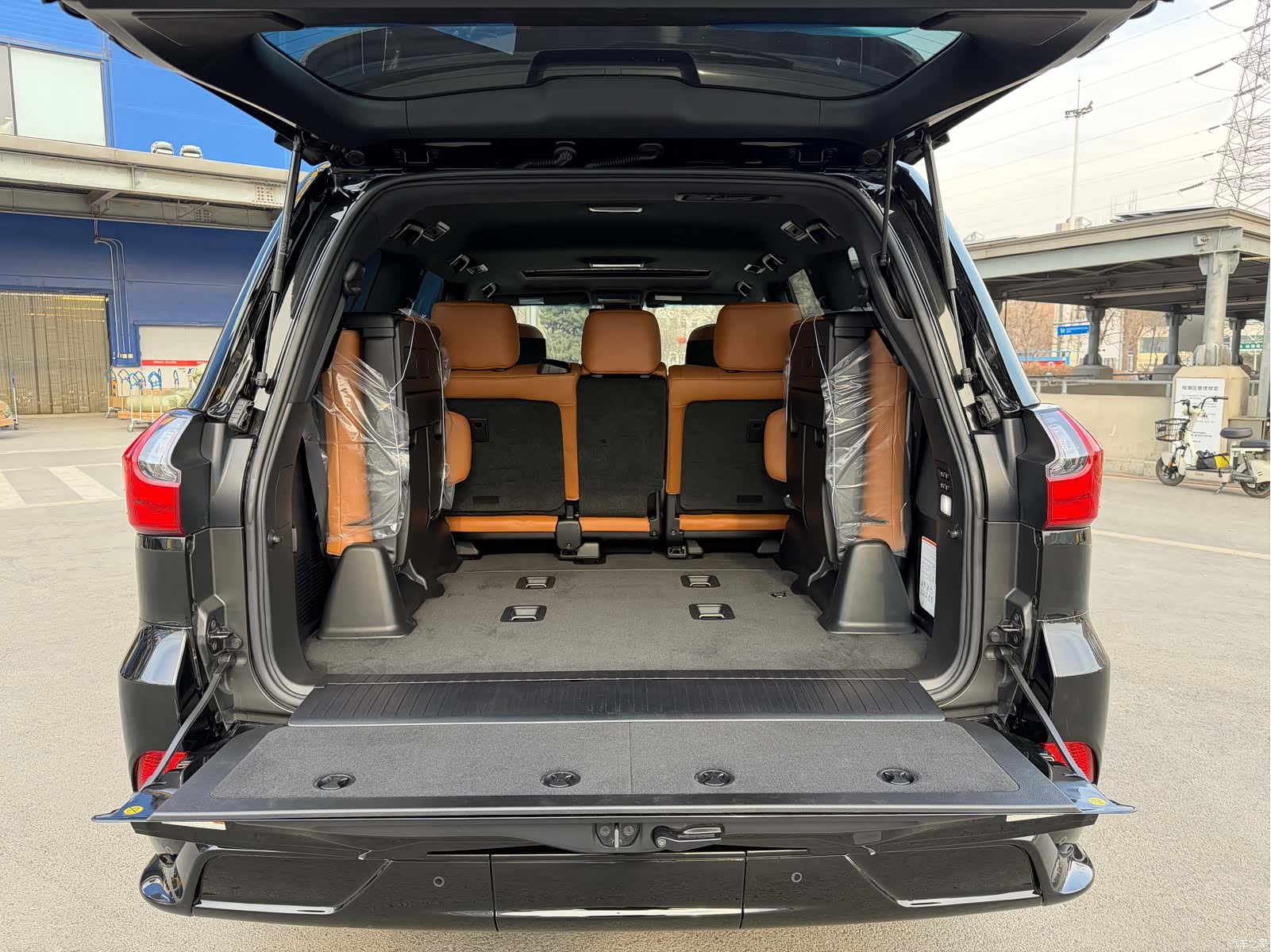 Lexus LX, 2022 16
