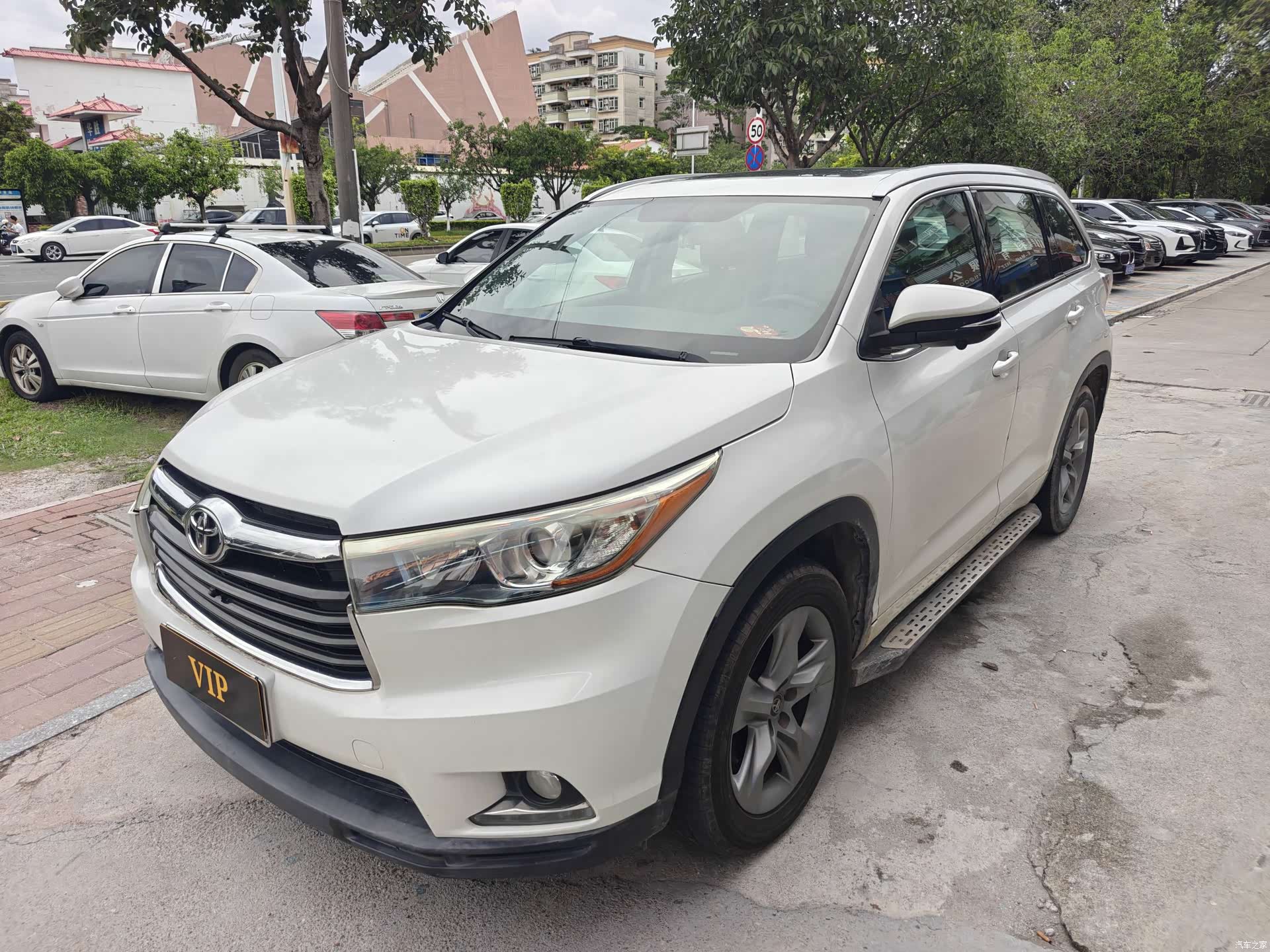 Toyota Highlander, 2017 1