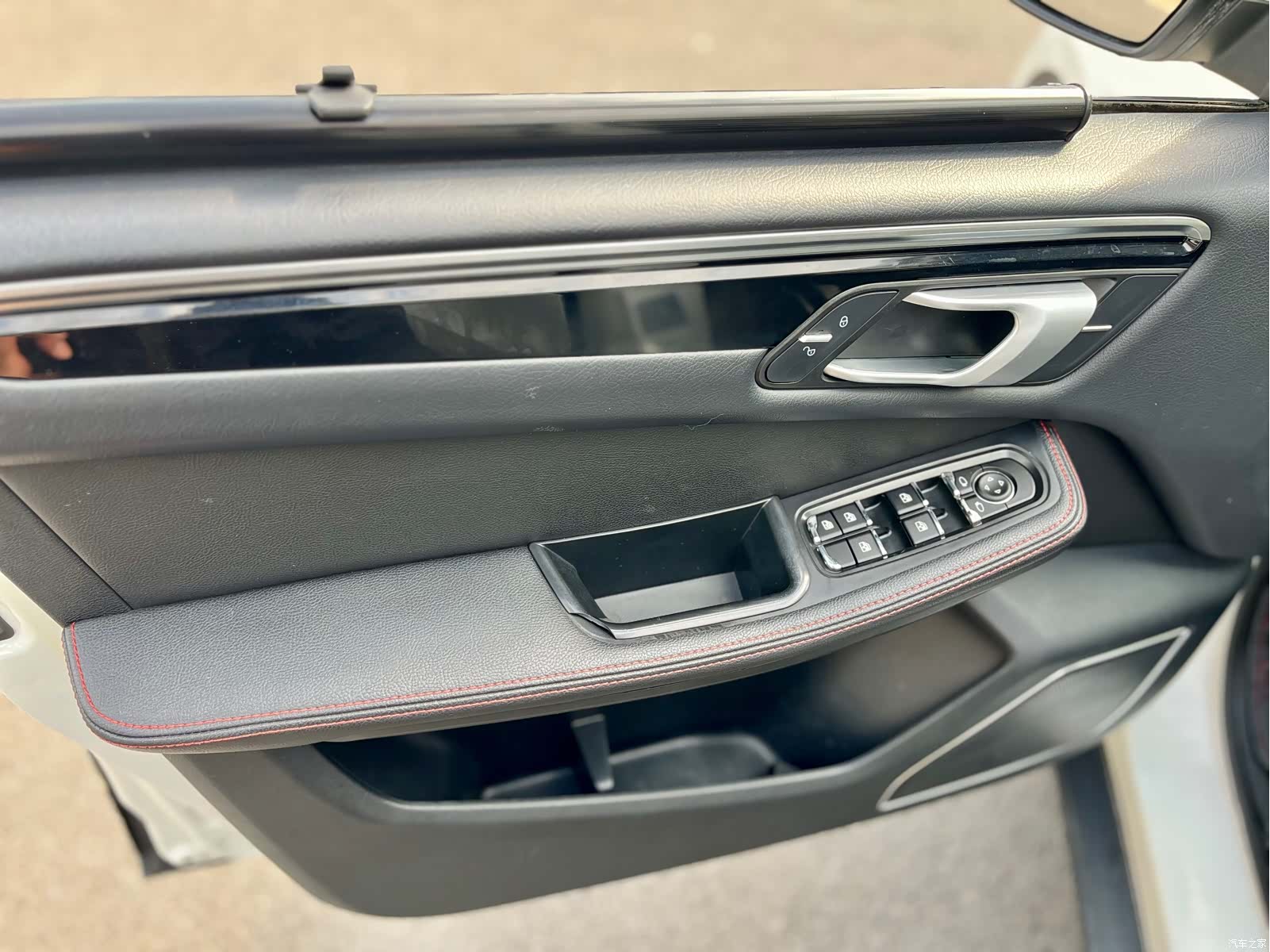Zotye X5, 2015 10